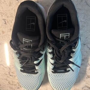 Nike tennis shoes